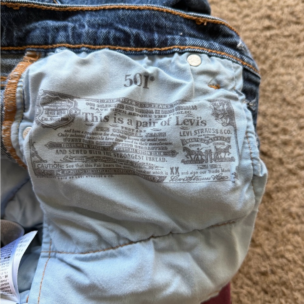Levi's Women's High Rise Straight Blue Jeans 501 - Picture 4 of 4